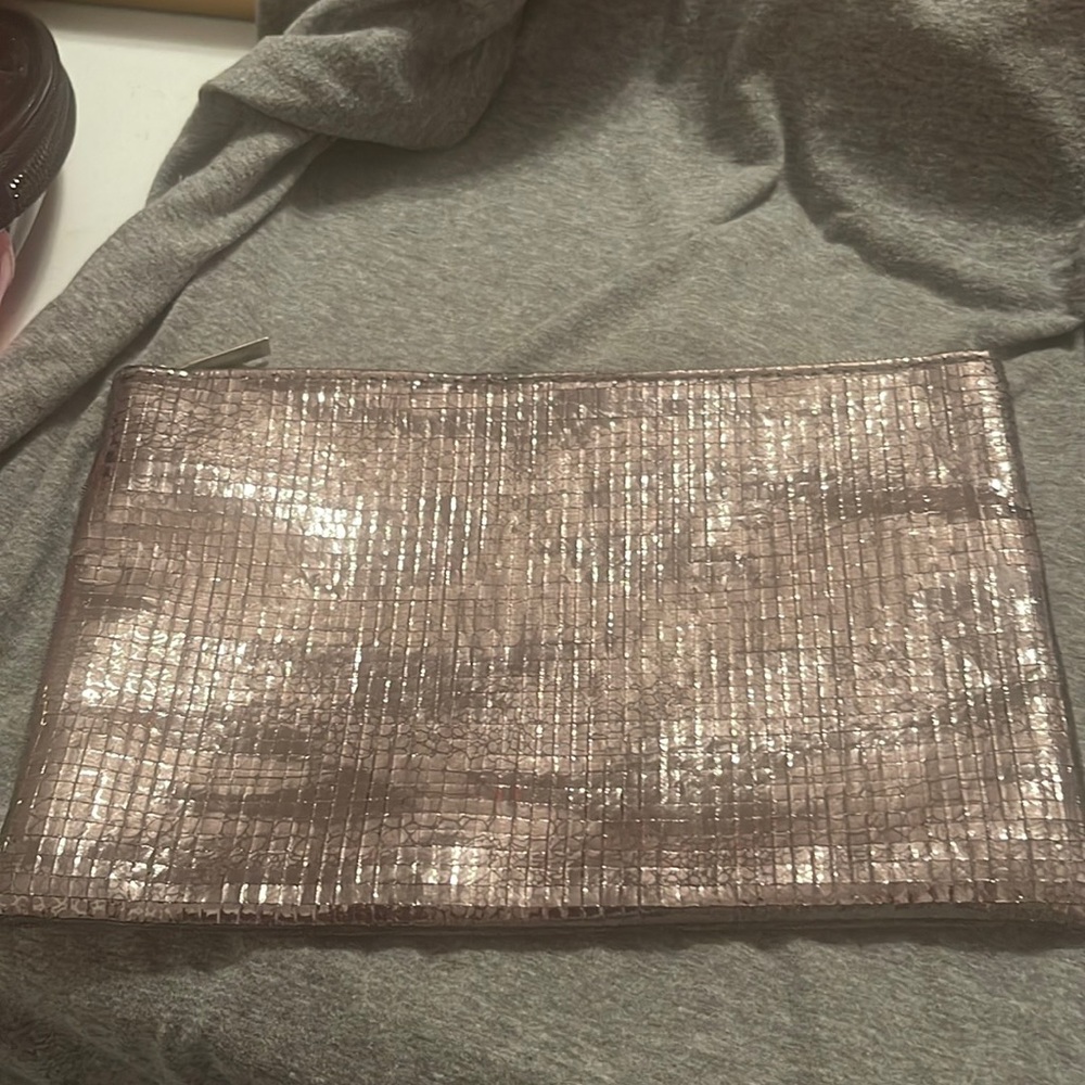 Makeup bag